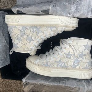 AMIRI Women's Cream and Gray Star Sneakers